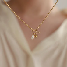 Load image into Gallery viewer, gold chunky t-bar chain necklace with pearl pendant
