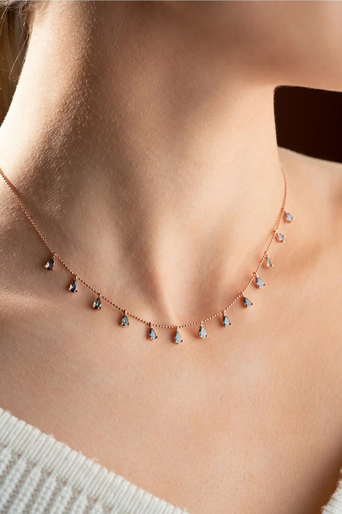 rose gold choker necklace