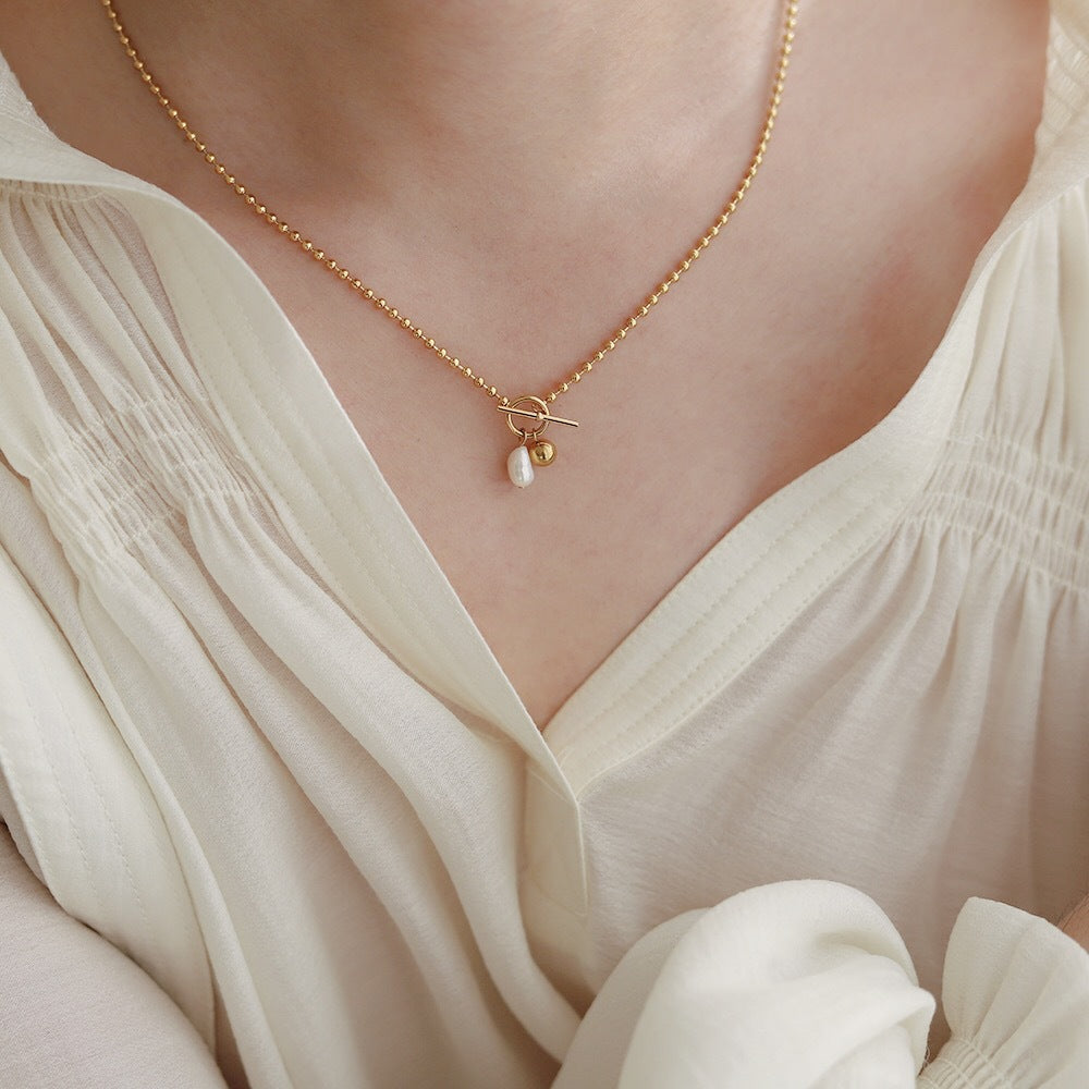 gold baroque pearl pendant chain necklace