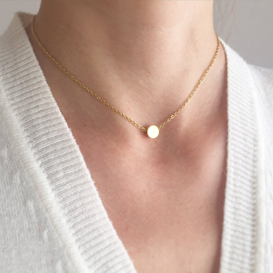 Gold Dainty Dot Circle Pendant Necklace
