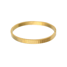 Load image into Gallery viewer, Striped gold bangle bracelet for women
