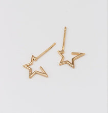 Load image into Gallery viewer, Star earrings for women
