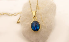 Load image into Gallery viewer, Ocean&#39;s Pearl Dainty Gold Pendant Necklace
